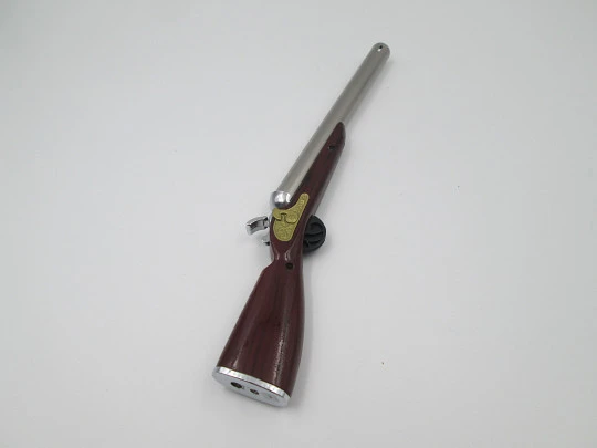 Escopeta encendedor multiusos a gas. Metal plateado y dorado. Lacado madera. 1990
