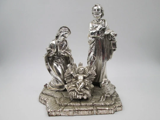 Escultura Nacimiento de Jesús. Laminada en plata de ley. Aurelio Alabardi. Italia. 1980