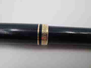 Esferógrafo Montblanc Generation. Resina azul y chapados oro. Mecanismo giro. 1990