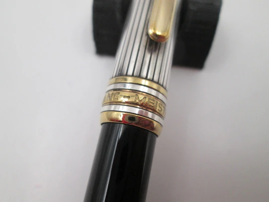 Esferógrafo Montblanc Meisterstuck Solitaire Doue. Plata, chapados oro y resina negra