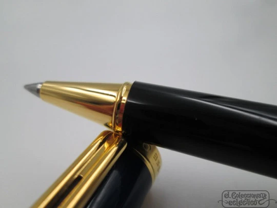 Esferógrafo Montblanc Noblesse Oblige. Laca turquesa y chapado oro