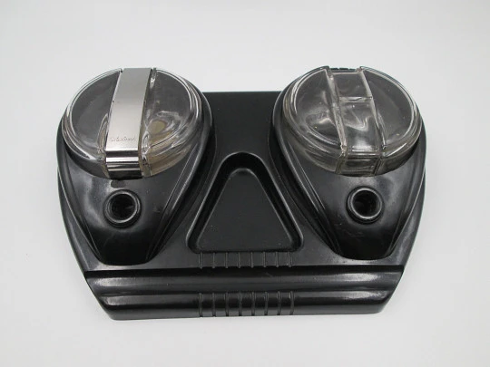 Esterbrook bakelite art deco desk set with crystal inkwells and dip pens stands. 1930's