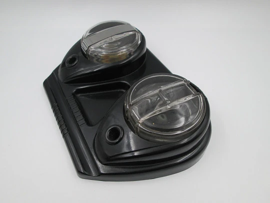 Esterbrook bakelite art deco desk set with crystal inkwells and dip pens stands. 1930's