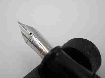 Esterbrook. Model J. Red marbled celluloid. Lever filler. Steel nib. 1940