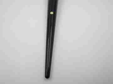 Estilográfica de escritorio Sheaffer. Plástico negro. Plumín inlaid 14k. 1950