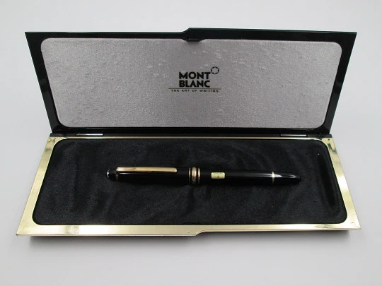 Estilográfica Montblanc Meisterstuck Classique. Estuche. 2005