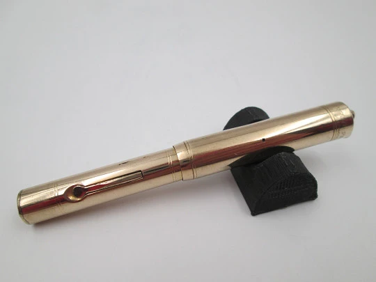 Estilográfica mujer Wahl Eversharp. Laminada en oro. Carga palanca. Estados Unidos. 1920