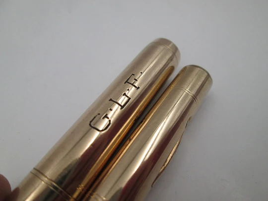 Estilográfica mujer Wahl Eversharp. Laminada en oro. Carga palanca. Estados Unidos. 1920