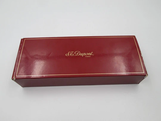 Estilográfica S.T. Dupont París Classique. Plata de ley vermeil 925. Estuche. 2000