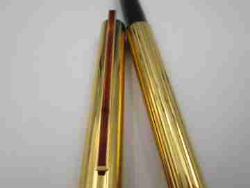 Estilográfica S.T. Dupont París Classique. Plata de ley vermeil 925. Estuche. 2000