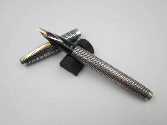 Estilográfica Sheaffer Imperial Sovereign. Plata de ley y clip chapado oro. Plumín Inlaid Estilográfica Sheaffer Imperial Sovereign. Plata de ley y clip chapado oro. Plumín Inlaid