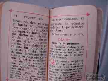 Estuche libros del mes. Religiosos. Tres unidades. 1931. Grabados