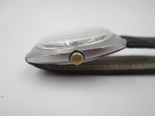 Eterna-Matic 2002. Automatic. Stainless steel. Grey dial. Leather strap. 1970's. Swiss