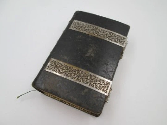 'Eucology' prayer book. Antonio Romero. Leather and silver metal. 1876. Paris