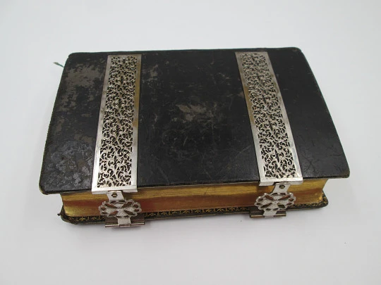 'Eucology' prayer book. Antonio Romero. Leather and silver metal. 1876. Paris