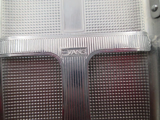 Evans Trig A Lite art deco petrol lighter with cigarette case. Silver plated. Squares pattern