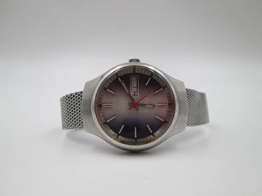 Exactus. Acero inoxidable. Automático. Calendario. Brazalete. Suiza. 1970