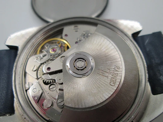 Favre-Leuba 1737 automatic chronograph. Stainless steel. Calendar