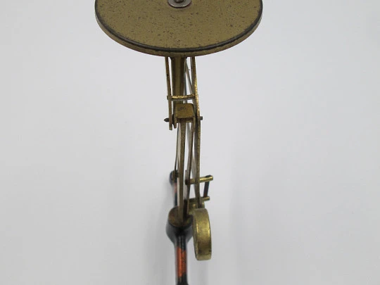 Fertig self adjusting letter scale. Philipp Jakob Maul. Box. 1900's. Brass & cast iron