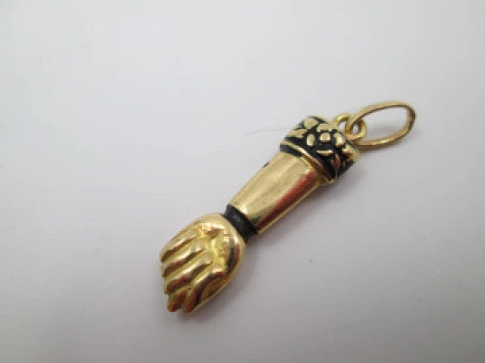 Figa / higa hand pendant. 18 karat gold. Geometric ornaments and black enamel. 1950's