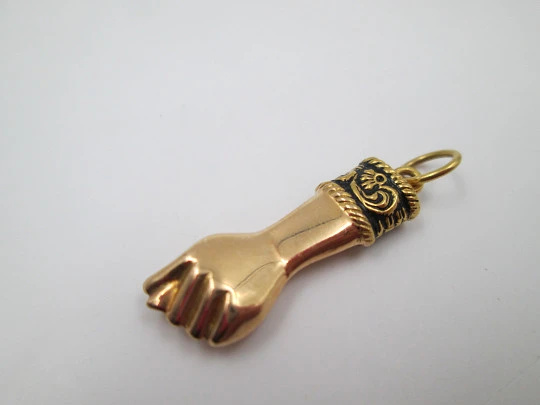 Figa / higa hand pendant. 18k gold. Geometric ornaments. Enamel nail. 1950's