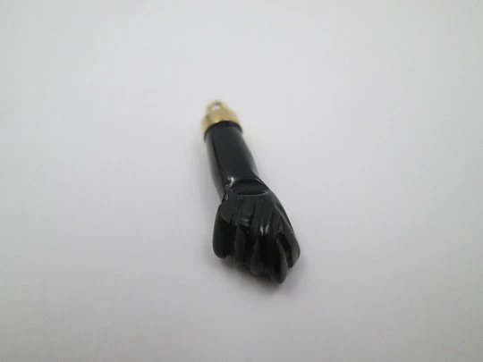 Figa / higa regional pendant. Black hand. 18k gold and jet. Spanish amulet. 1980's