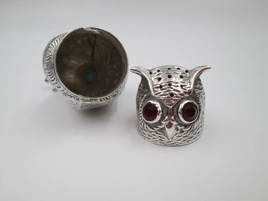 Figurative salt shaker for table service. Sterling silver. Owl shape. 1980's. Europe Figurative salt shaker for table service. Sterling silver. Owl shape. 1980's. Europe