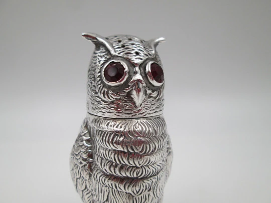 Figurative salt shaker for table service. Sterling silver. Owl shape. 1980's. Europe Figurative salt shaker for table service. Sterling silver. Owl shape. 1980's. Europe