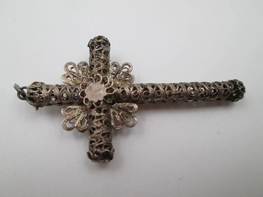 Filigree cross crucifix pendant. Sterling silver and vermeil. Ring on top. 1930's. Spain