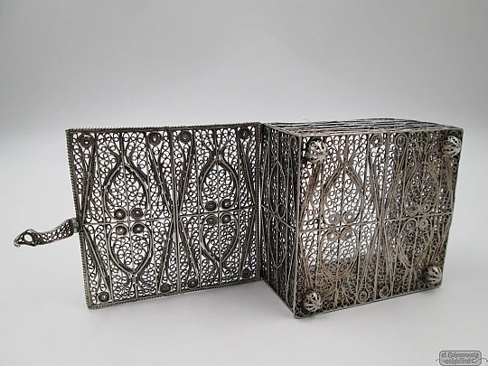 Filigree jewelry box. Sterling silver. 1970's. Geometric motifs