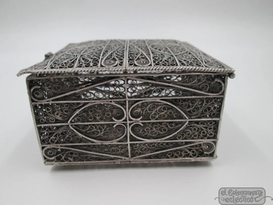 Filigree jewelry box. Sterling silver. 1970's. Geometric motifs