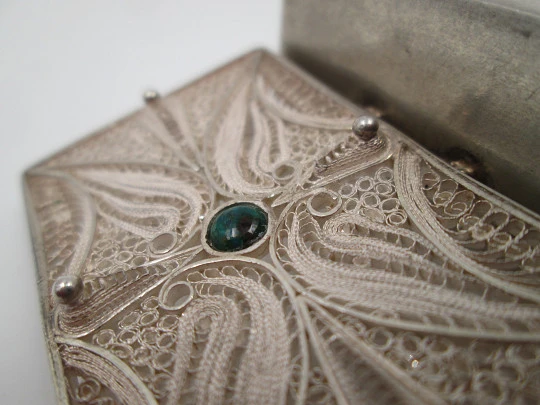 Filigree pillbox. Sterling silver. Butterfly openwork front & malachite. 1980's