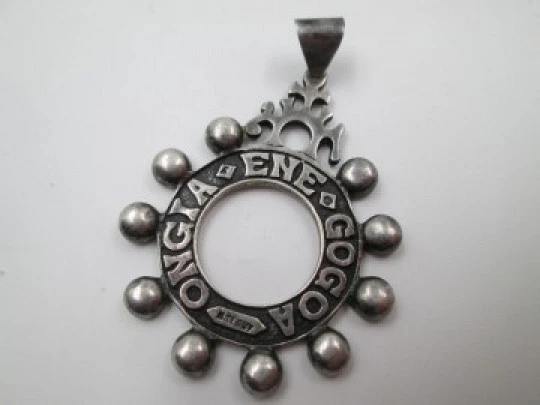 Finger rosary pendant. Sterling silver. 1960's. Basque Country