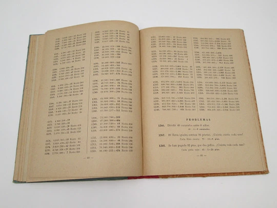 First Grade Arithmetic. Master's Book. Luis Vives publisher. Hardcover. 1951. Spain