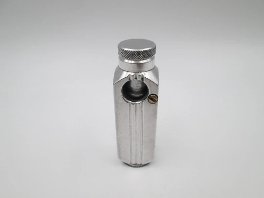 Flamidor Flambeau pocket petrol pipe lighter. Aluminum. Ribbed pattern. France. 1948
