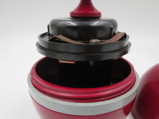 Flamingo (Dorset Light Industries) electromatch bakelite table lighter. 1950's