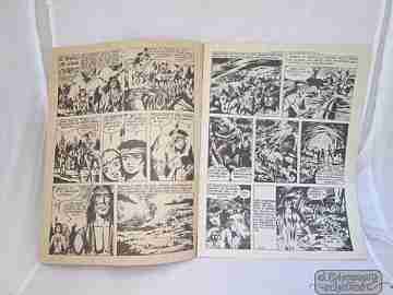 Flecha Roja. Editorial Maga. 1962. Revista gráfica. 5 números
