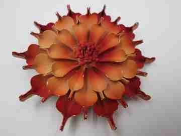 Flower brooch. Golden metal and red enamel. Circa 1960's. Europe