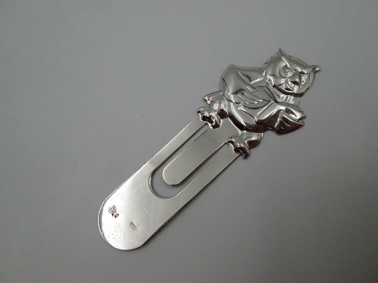Funny 925 sterling silver bookmark. Owl with book on top side. 1990's. Spain