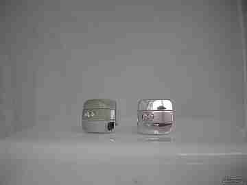 Game cufflinks. 18K white gold and diamonds. 1990's. Hallmarks