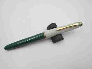 Geha 703 fountain pen. Green and grey plastic. Gold plated details. Box. 1970's. Germany