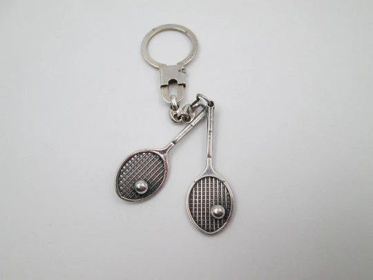 Gentleman keychain. 925 sterling silver. Tennis rackets and balls. Ring clasp. 1970's. Spain