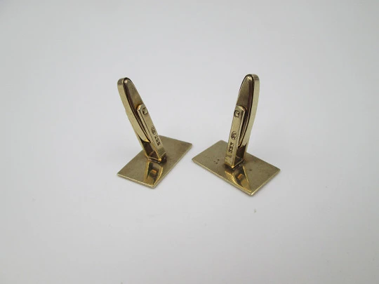 Gentleman's cufflinks. 8 karat yellow gold. Diamond pattern. Germany. 1970's Gentleman's cufflinks. 8 karat yellow gold. Diamond pattern. Germany. 1970's