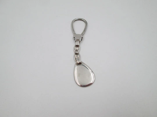 Gentleman's oval keychain. 925 sterling silver. Initials engraving plate. Italy. 1990's Gentleman's oval keychain. 925 sterling silver. Initials engraving plate. Italy. 1990's