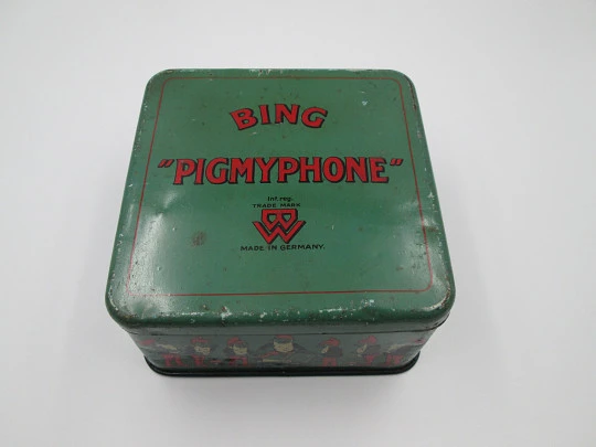 Gramófono infantil Pigmyphone Bing. Hojalata litografiada. Cuerda. Alemania