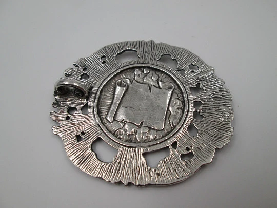 Guardian angel pendant plaque. Sterling silver. Openwork vegetable edge. Spain. 1970's