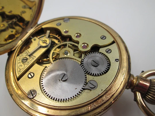 Half / demi-hunter pocket watch. 20 micron gold plated. Swiss. 1910's
