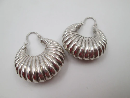 Half moon women's earrings. 925 sterling silver. Spain. 1990's. Hoop clasp