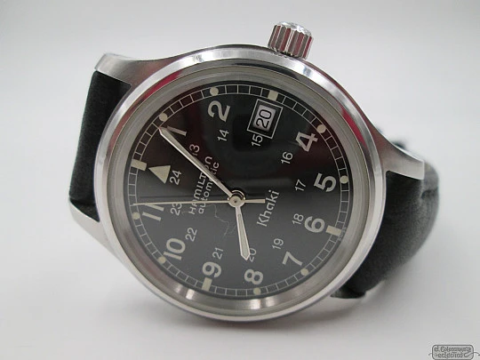 Hamilton Khaki. Automatic. Stainless steel. Black dial. Date. Swiss