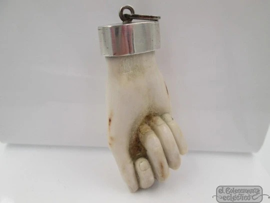 Hand pendant. Figa / higa. Bone and sterling silver. Spanish amulet